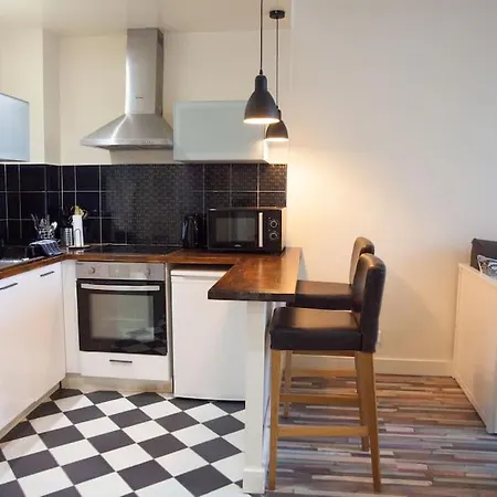 Joli Studio Place Notre Dame Apartamento *