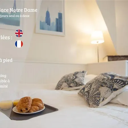 Joli Studio Place Notre Dame *